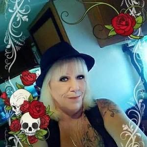 Meet your Posher, Becky a.